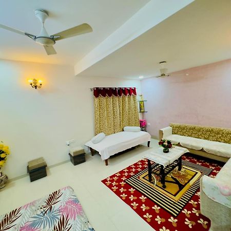Gulmohar Villa インドール エクステリア 写真